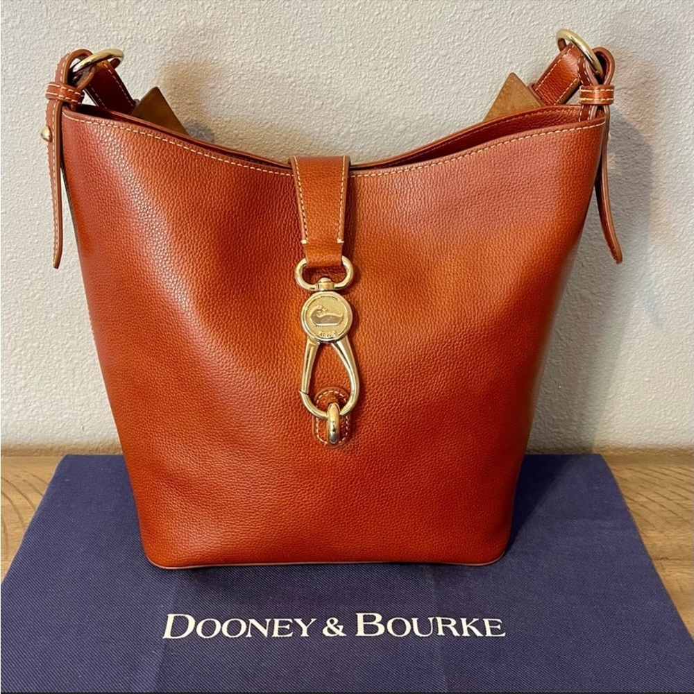 Authentic Dooney & Bourke Leather “Lily” Bucket Toscana Bag Like New Condition